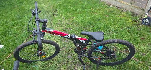 Buy & Sell Birmingham Birmingham - Photos for 2 bicycles. 1 adult 1 child 20 inch bike