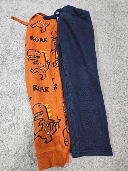 Buy & Sell Weston Point Halton - Photos for Age 2-3 joggers bundle