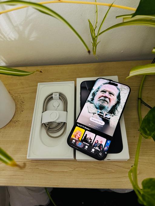 Buy & Sell Balsall Heath Birmingham - Photos for iPhone 16 Pro Max 256GB Brilliant Condition