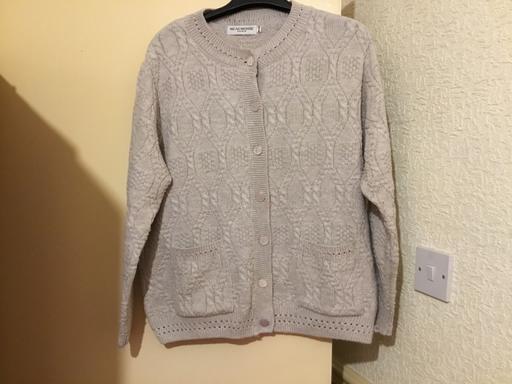 Buy & Sell Woodcross Wolverhampton - Photos for Ladies Cardigan Size 18/20