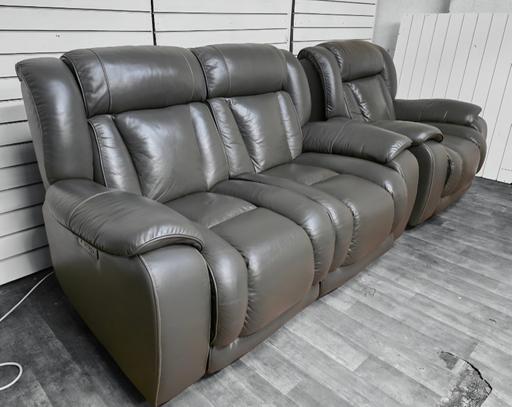 Buy & Sell Newhall Street Birmingham - Photos for dfs grey leather 2x1 electric recliners