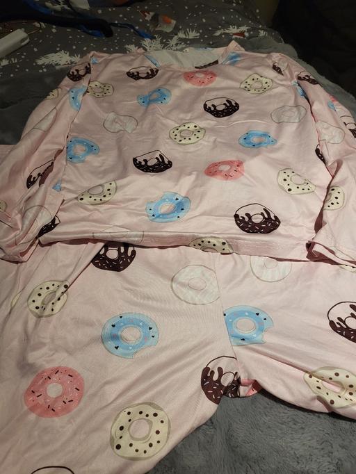 Buy & Sell Upper Holloway North London - Photos for donuts pj