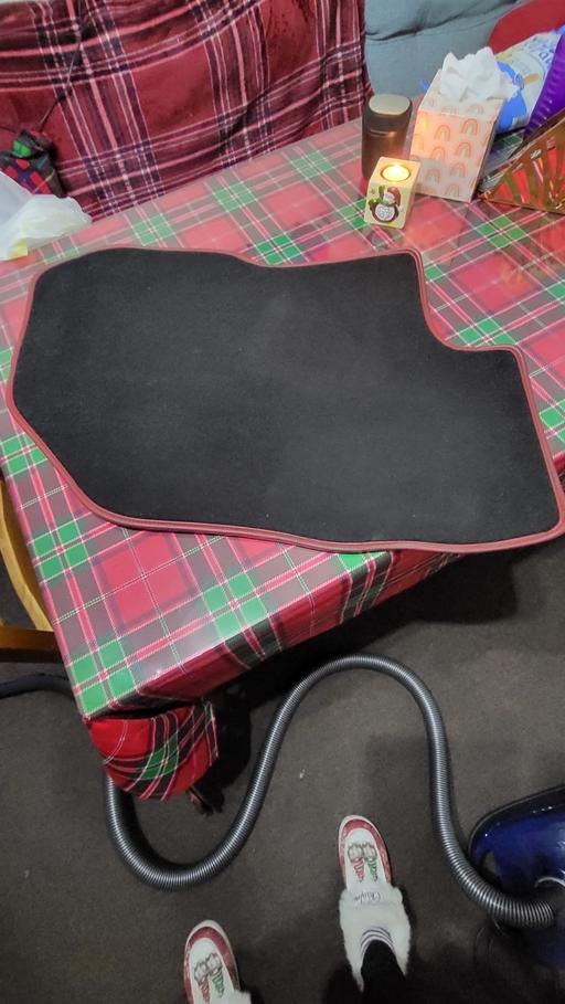 Vehicles Creekmouth East London - Photos for Mitsubishi Outlender PHEV Car mats