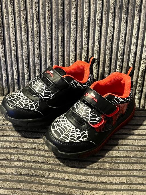 Buy & Sell Merry Hill Wolverhampton - Photos for Boys Trainer