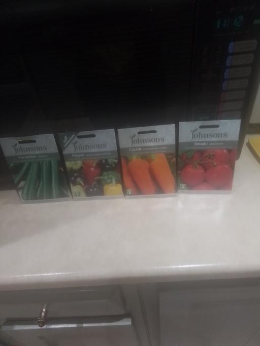 Buy & Sell Streetly Walsall - Photos for FOUR PACKET BRAND NEW JOHNSONS SEEDS IN DATE