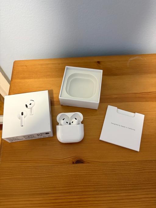 Buy & Sell Town Centre South Lanarkshire - Photos for Apple AirPods 4 ANC (2024)