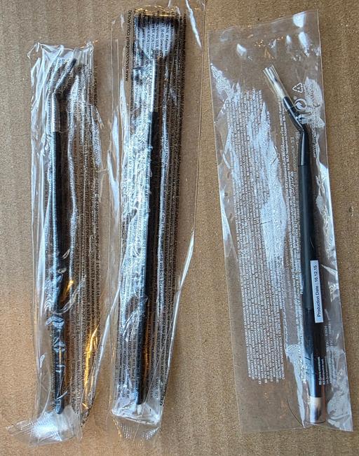 Buy & Sell Stourbridge Dudley - Photos for 3 Avon Nail Brushes Detail Set
