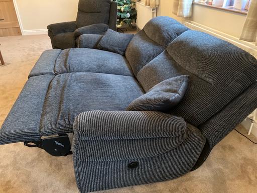 Buy & Sell Hartshill North Warwickshire - Photos for LA Z. BOY Three piece sweet