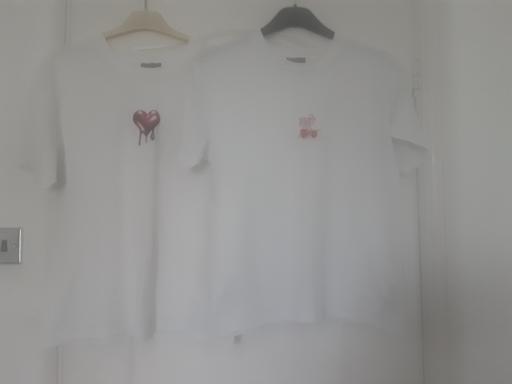 Buy & Sell Bolton-Upon-Dearne Barnsley - Photos for 2 aged 11-12 oversized t shirts