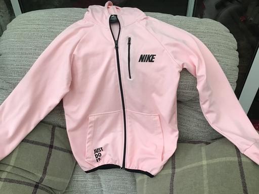 Buy & Sell Essington Wolverhampton - Photos for Nike top size 134 cm 9 years