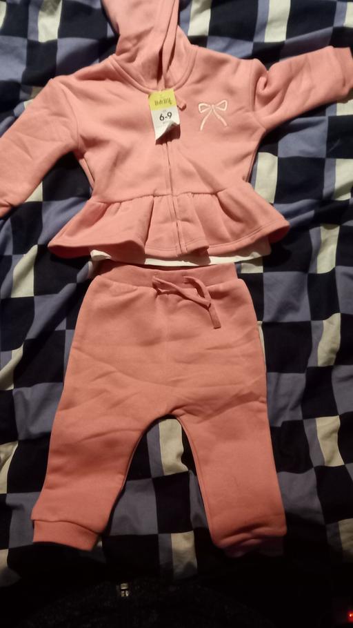 Buy & Sell Norwich City Centre Norwich - Photos for girls 3 piece outfit 6-9 months.