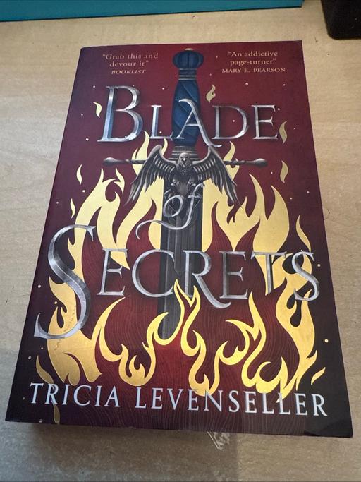 Buy & Sell Sutton Bridge South Holland - Photos for Blade of secrets by Tricia Levenseller