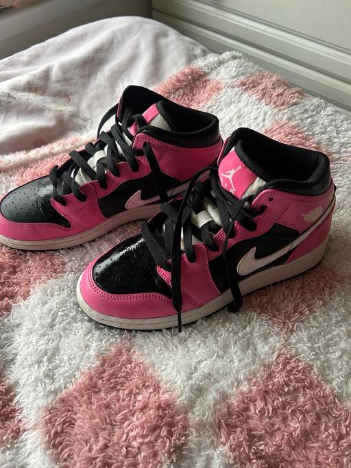 Buy & Sell Brownhills Walsall - Photos for Nike air Jordan 1 mid ‘pinksicle’ size 6
