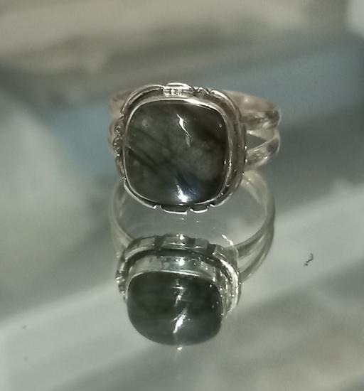 Buy & Sell Thatto Heath Saint Helens - Photos for vintage sterling silver labradorite ring