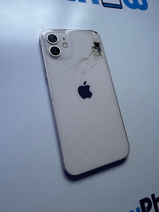 Buy & Sell Woodsetton Dudley - Photos for Apple iPhone 12 64GB unlocked Cracked Back