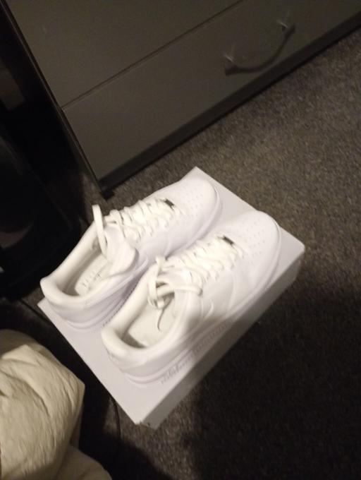 Buy & Sell Charfleets Industrial Estate Castle Point - Photos for Mens Nike trainers white air force ones 