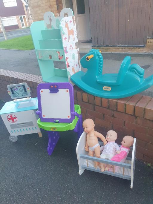 Buy & Sell Pensnett Dudley - Photos for Cheap Joblot Of Toys, VGC - Book Shelf etc