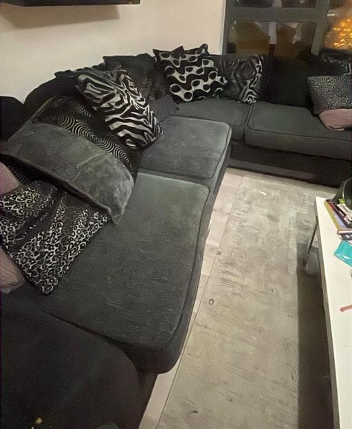 Buy & Sell Tottenham Green North London - Photos for Right corner large sofa