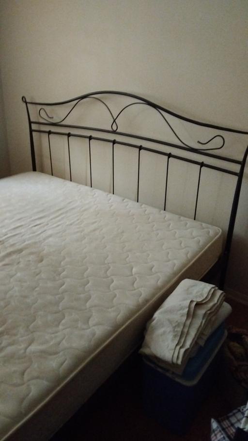 Buy & Sell Old Kent Road South East London - Photos for queen size metal frame bed