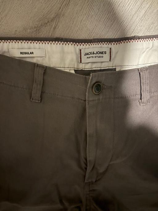 Buy & Sell Northfield Birmingham - Photos for Jack & jones men’s grey casual shorts M