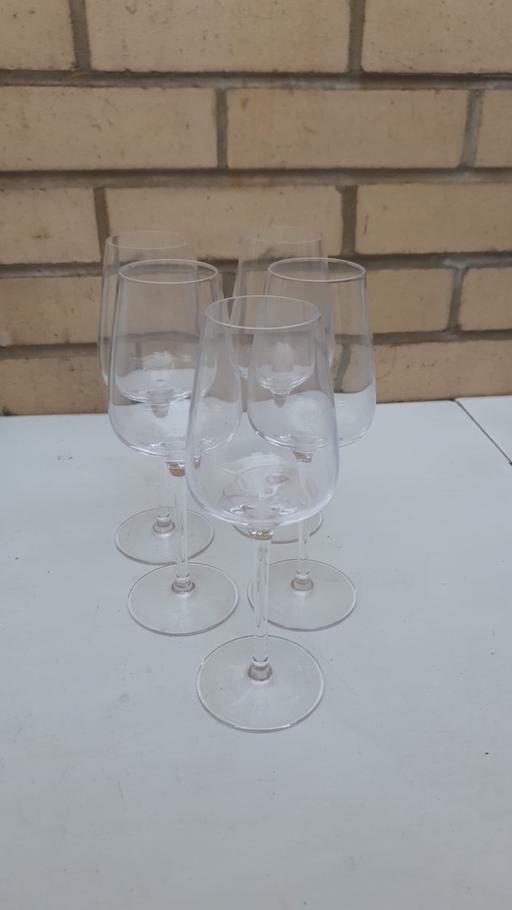Buy & Sell Camberwell South East London - Photos for 34 wine glasses