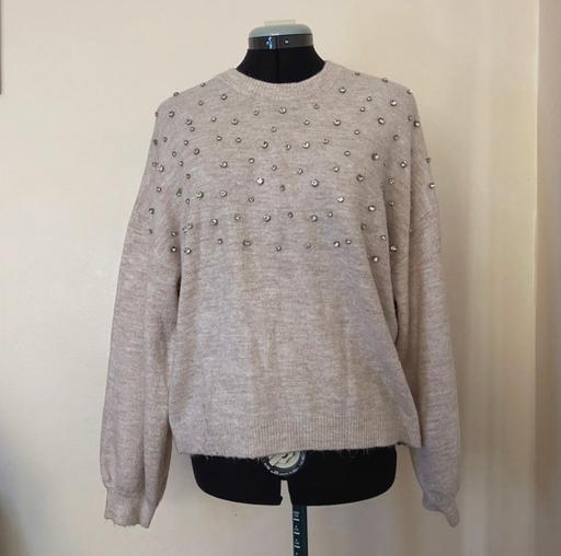 Buy & Sell Streatham South West London - Photos for Jumper with studs