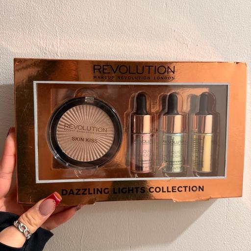 Buy & Sell Streatham South West London - Photos for Revolution cosmetics