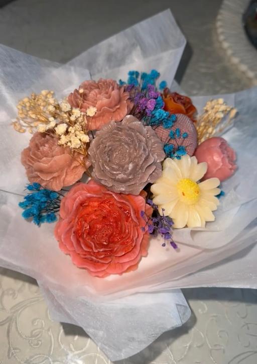 Buy & Sell Deptford South East London - Photos for Candle bouquet