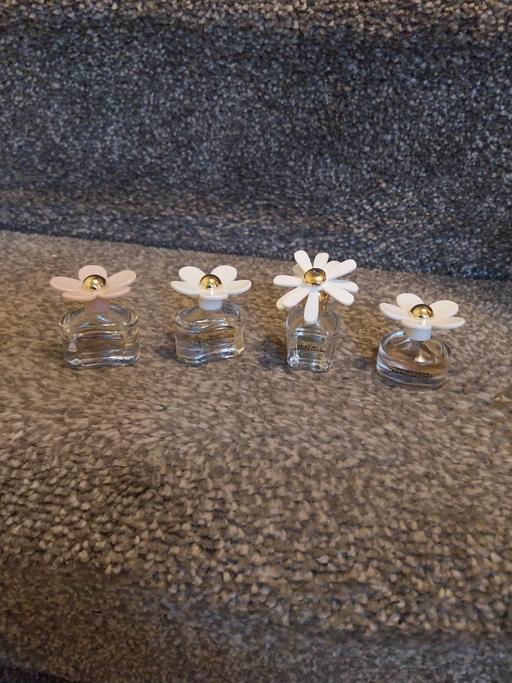 Buy & Sell Willenhall Walsall - Photos for 4 Mark Jacobs Daisy Miniatures