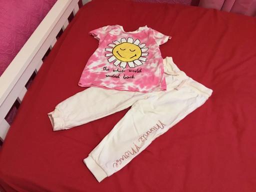 Buy & Sell Woodcross Wolverhampton - Photos for Baby Girls Outfit Size 12/18 months