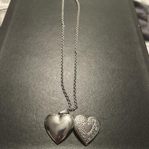 Buy & Sell Walkergate Newcastle upon Tyne - Photos for Silver locket