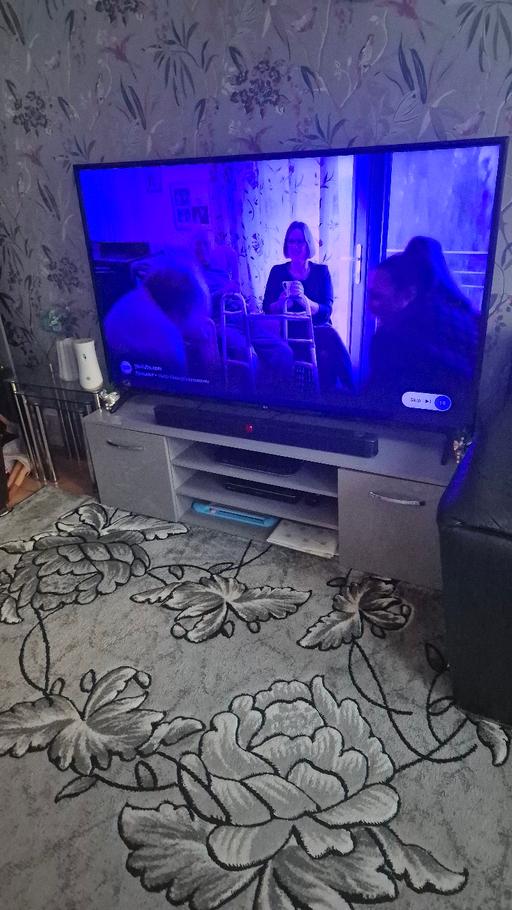 Buy & Sell Devons Road East London - Photos for LG TV 65inch