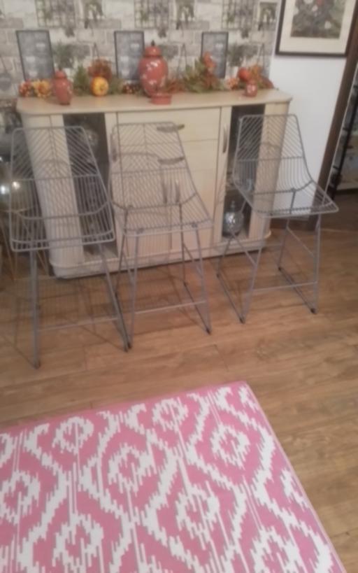 Buy & Sell Swinley Wigan - Photos for SET OF 3 BAR CHAIRS