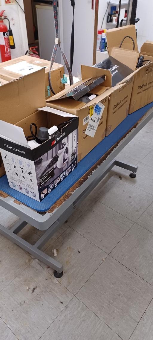 Buy & Sell Princes End Sandwell - Photos for 14 x redhut steam cleaners untested