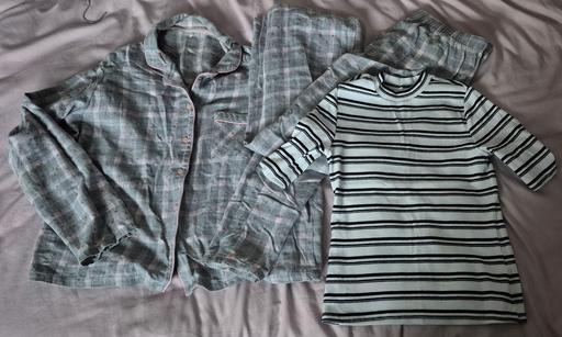 Buy & Sell Ocker Hill Sandwell - Photos for ladies mixed clothing bundle