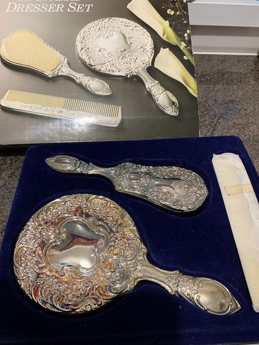 Buy & Sell Cradley Heath Sandwell - Photos for Silver plated dressing table set/ collection