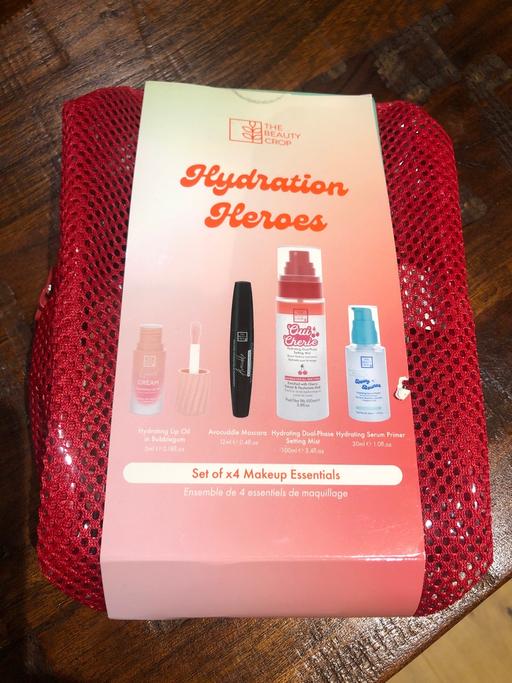 Buy & Sell Turnford Broxbourne - Photos for SET OF X 4 MAKE UP