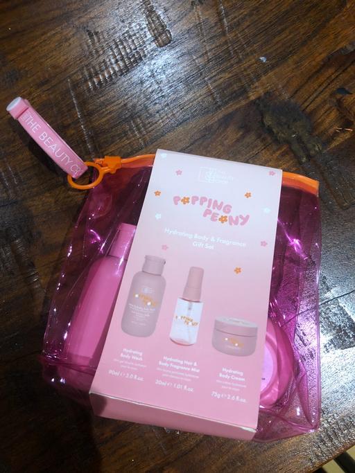 Buy & Sell Turnford Broxbourne - Photos for BODY AND FRAGRANCE GIFT SET