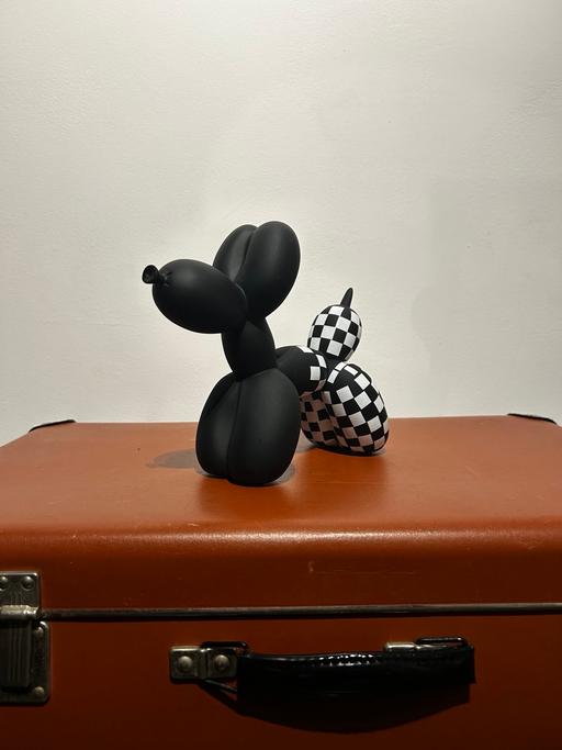 Buy & Sell Stone Cross Park Wigan - Photos for BALOON DOG ORNAMENT