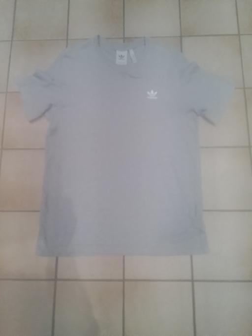Buy & Sell Aldridge Walsall - Photos for MANS GREY ADIDAS TEE SHIRT