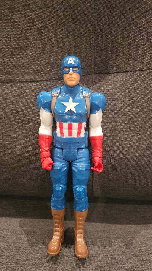 Buy & Sell Redbridge East London - Photos for Marvel Captain America action figure