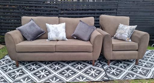 Buy & Sell Wednesfield Wolverhampton - Photos for Brown DFS Aurora Sofas..3&1