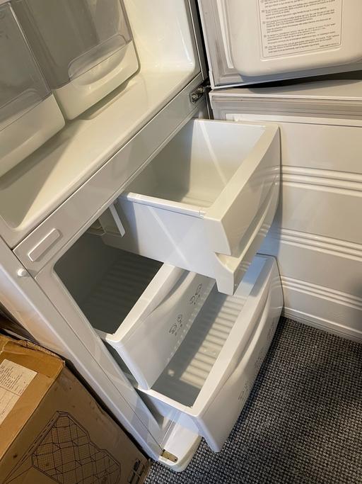 Buy & Sell Staveley Chesterfield - Photos for Fridge freezer tall white