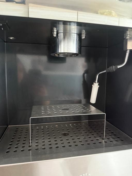Buy & Sell Woodgate Birmingham - Photos for Built in Coffee machine + white cabinet £40!