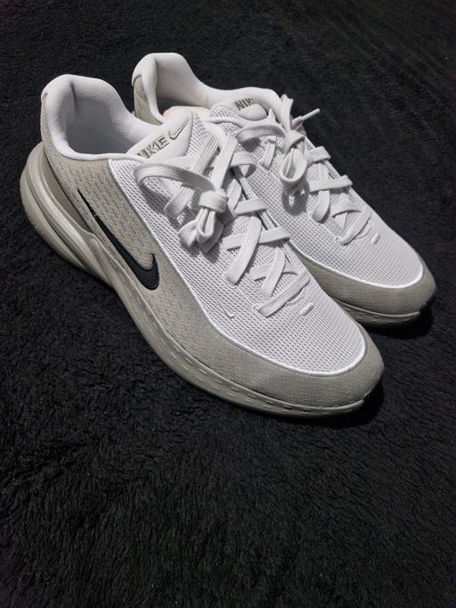 Buy & Sell Walsall Town Centre Walsall - Photos for Mens Grey Nike Trainers Size 11
