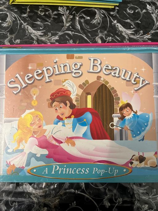 Buy & Sell Blackhorse Road East London - Photos for Childrens pop up books (set of 3)