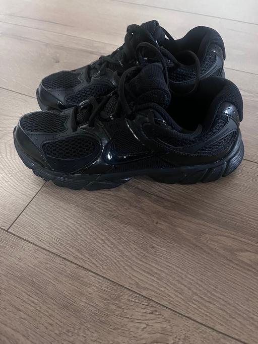Buy & Sell Crank Saint Helens - Photos for Black Nike trainers
