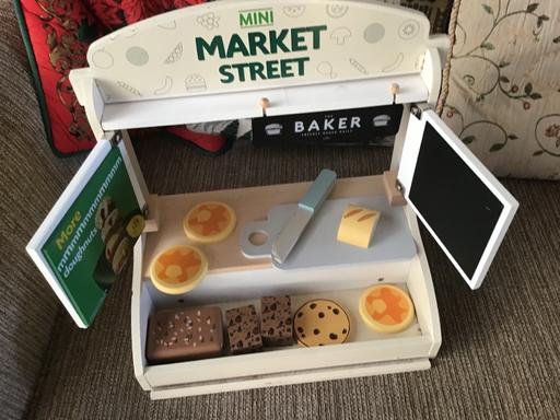 Buy & Sell Essington Wolverhampton - Photos for Wooden toy bakers shop