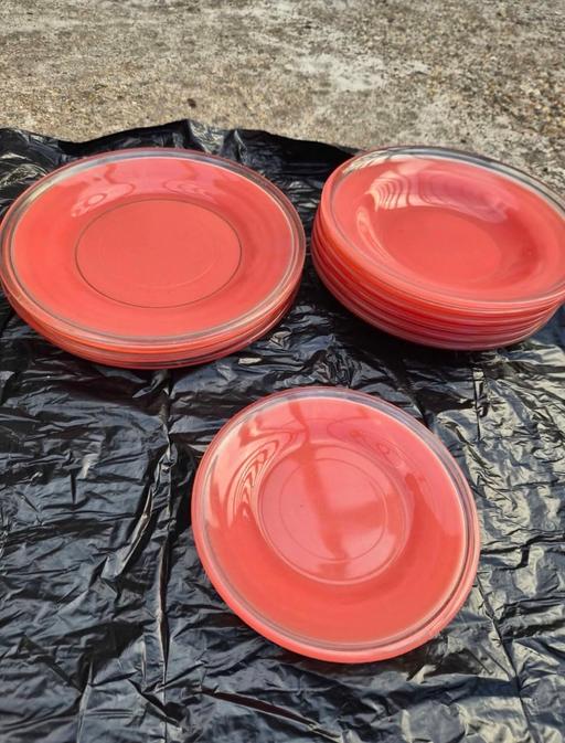 Buy & Sell Cranford Hounslow - Photos for Coral pink plates