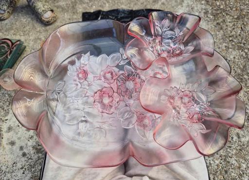 Buy & Sell Cranford Hounslow - Photos for Glass floral tray and basket bowls